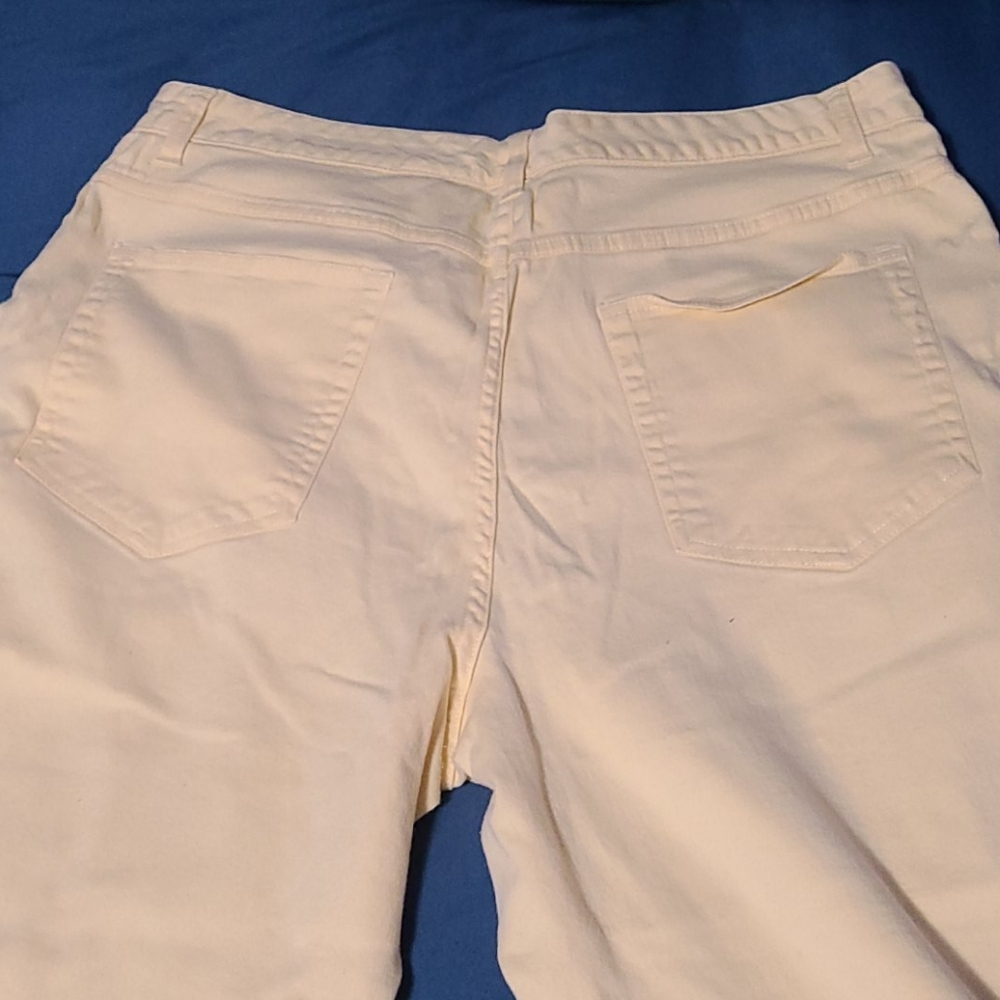Yellow Capri Pants - Picture 3 of 3